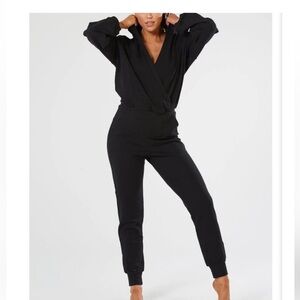 NAMA Toronto Womens Soft Fleece Enlighten Jogger Jumpsuit in Black. Size XS